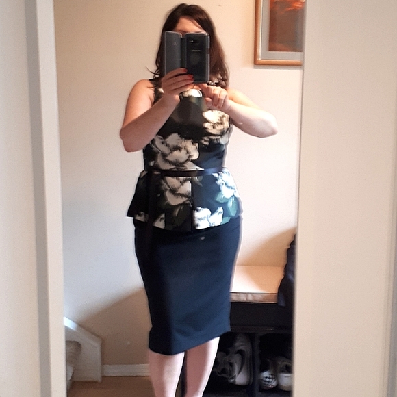 RW&CO Sleeveless Peplum Top - Picture 8 of 11